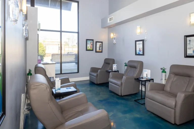 The Benefits of IV Hydration at Vida-Flo: Harnessing the Power of Optimal Hydration for Health and Longevity